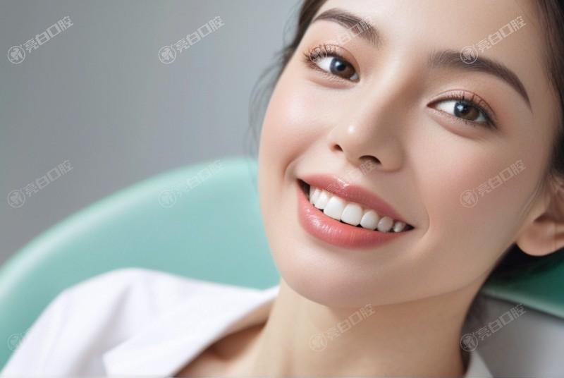 種植牙VS烤瓷牙？一篇看懂哪種更適合你的‘缺牙困境’